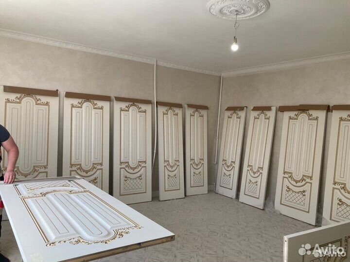 Монтаж межкомнатных дверей