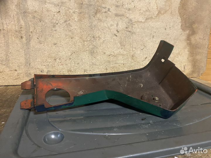 Пластик бензобака левый Зид Пилот