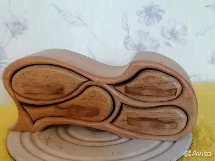 Шкатулка для украшений 