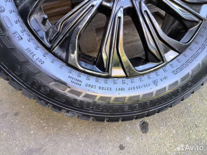 Зимние шины с дисками 225/65 R17 на honda CR-V