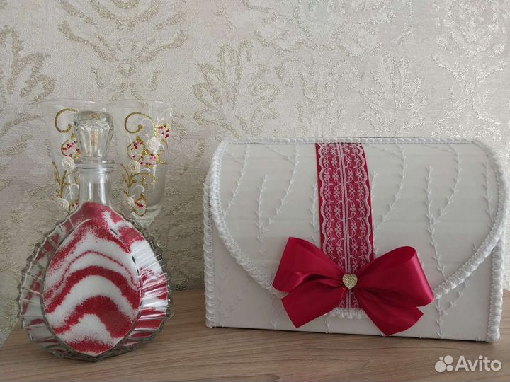 Свадебный сундук для денег