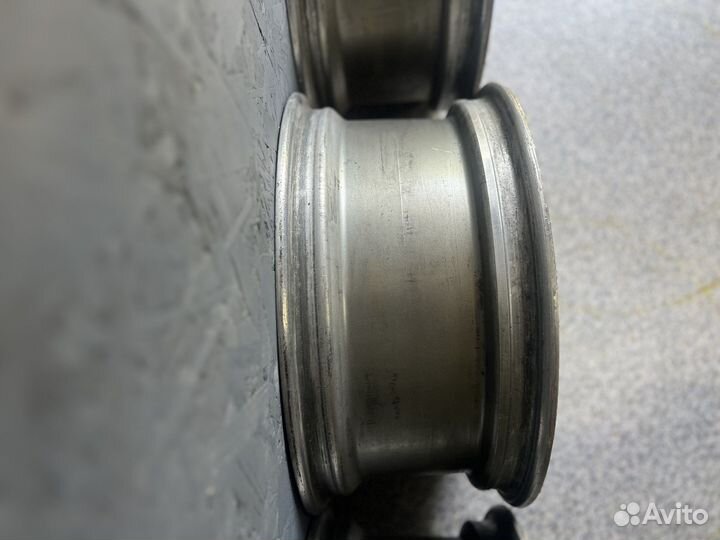 Именитые катки B. I. M. DHS 031 R17