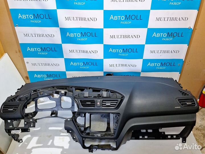 Торпедо Kia Rio 3 QB