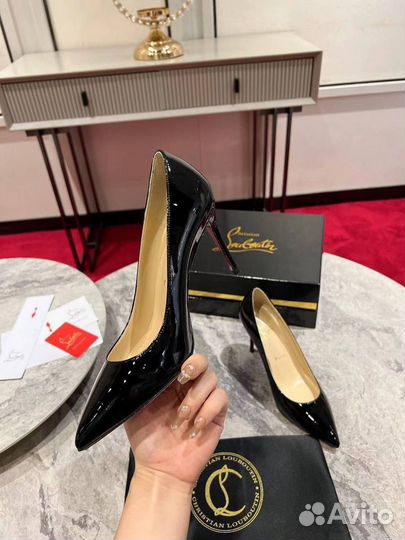 Туфли Женские Christian Louboutin