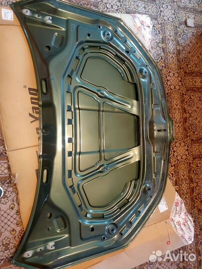 Skoda karoq капот