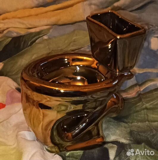 Золотой унитаз,новый,собаки