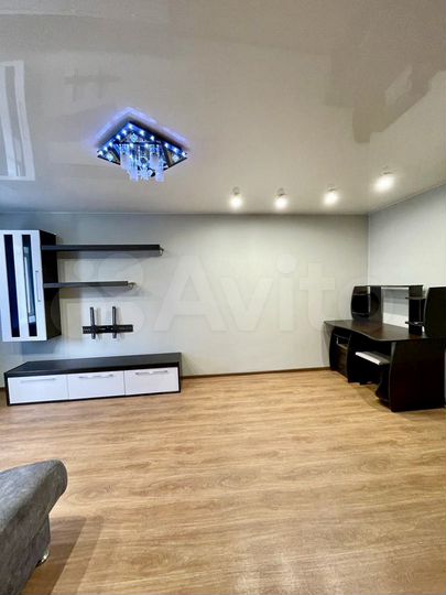 2-к. квартира, 43 м², 3/5 эт.