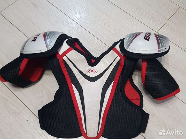 Нагрудник хоккейный bauer