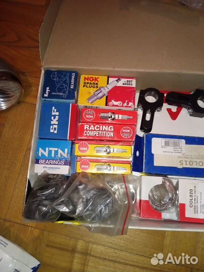 Запчасти на мотоцикл hondaCRM250 RR