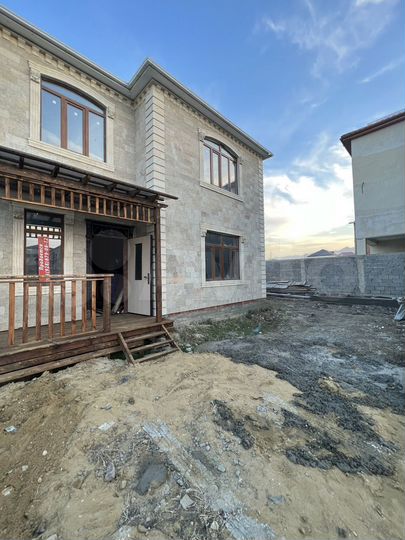 Дом 180 м² на участке 3 сот.