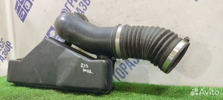 Воздухозаборник Ford Focus 1 седан 2.0 2002