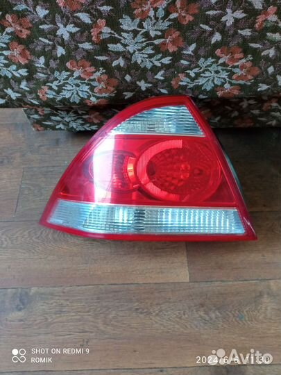 Nissan almera classic левый фонарь