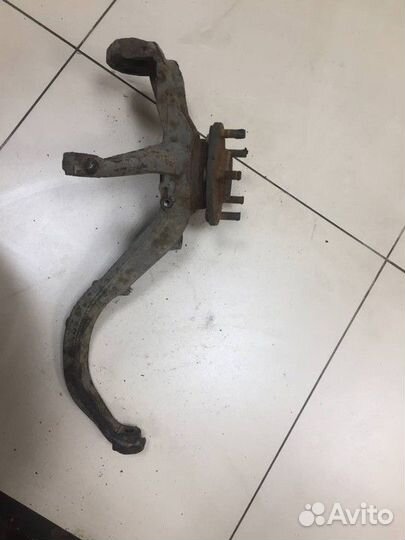 Кулак поворотный передний правый Mazda 6