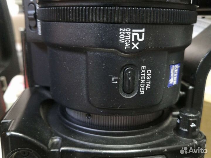 Объектив Karl Zeiss