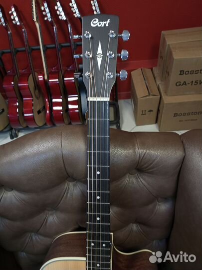 Гитара электроакустическая из массива Cort