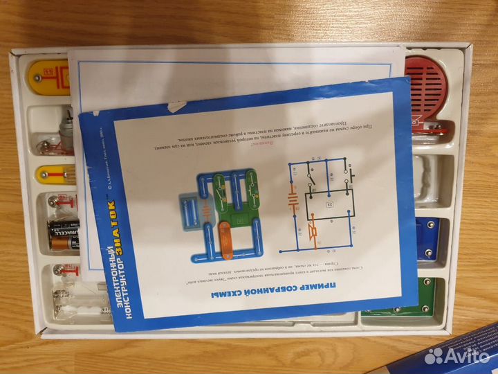 Электронный конструктор знаток 180 схем