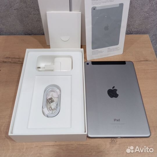 Планшет Apple iPad mini 4 128гб WiFi+Cellular