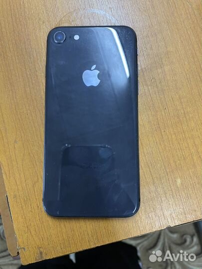 iPhone 8, 128 ГБ