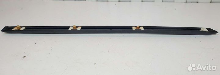 Молдинг двери задней левой BMW E36