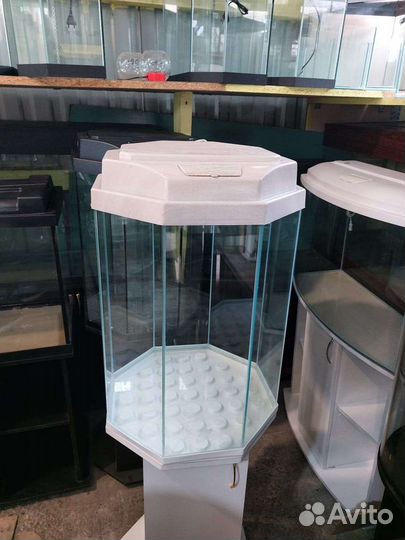 Новый 100 литров с пластиковой крышкой