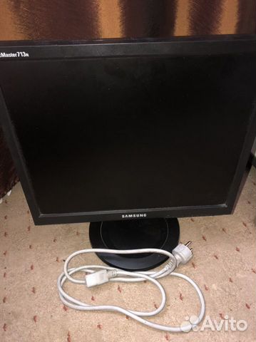 Монитор Samsung