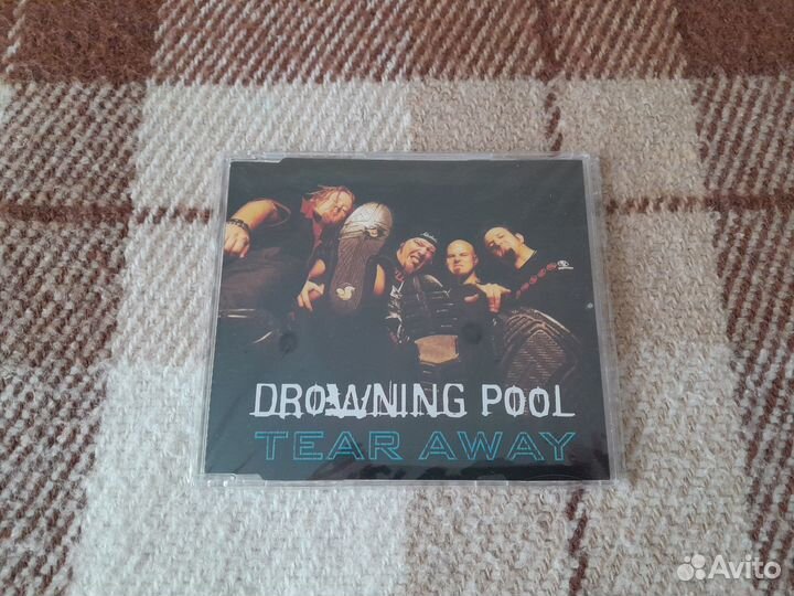 Drowning Pool, A7X CD single