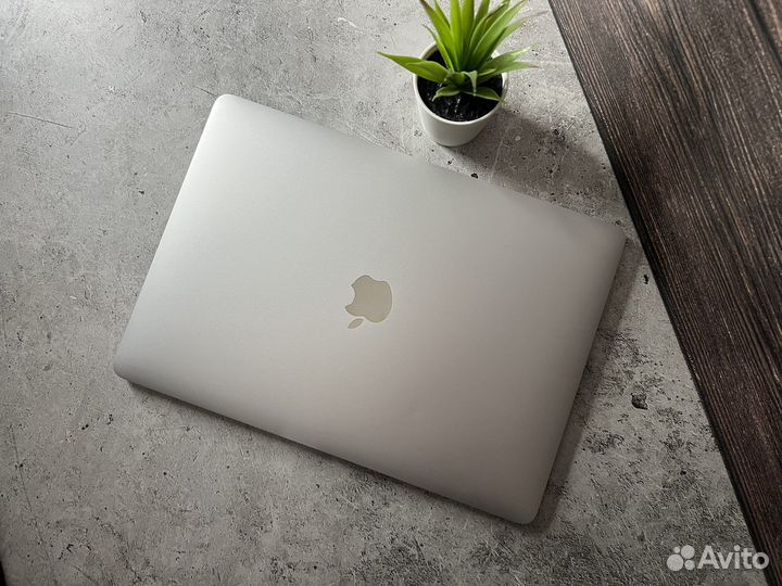 MacBook Air 13