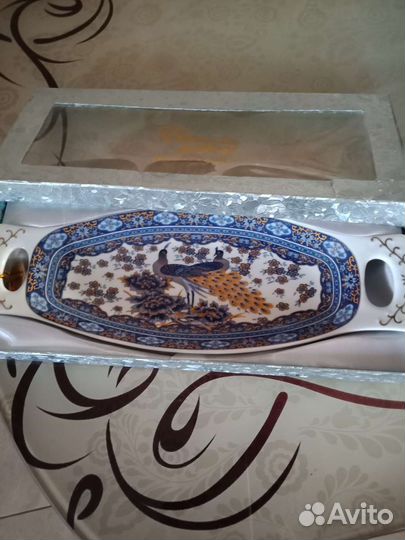 Чашка с блюдцем,блюдо,салфетница