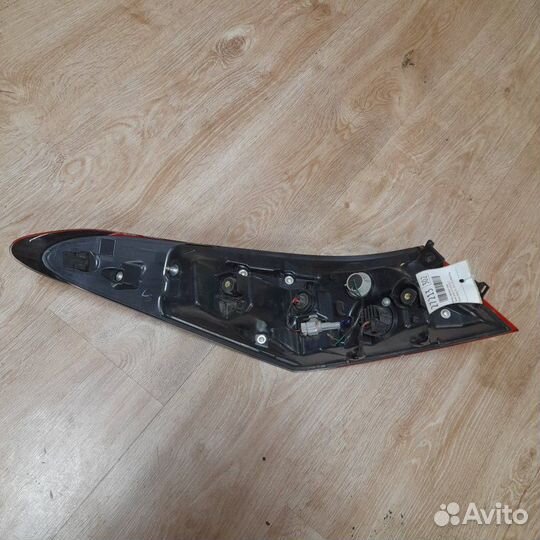 Фонарь наружный правый Toyota Camry 70 2018-2021