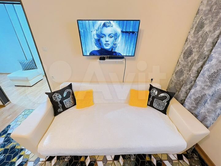 1-к. квартира, 43 м², 1/9 эт.