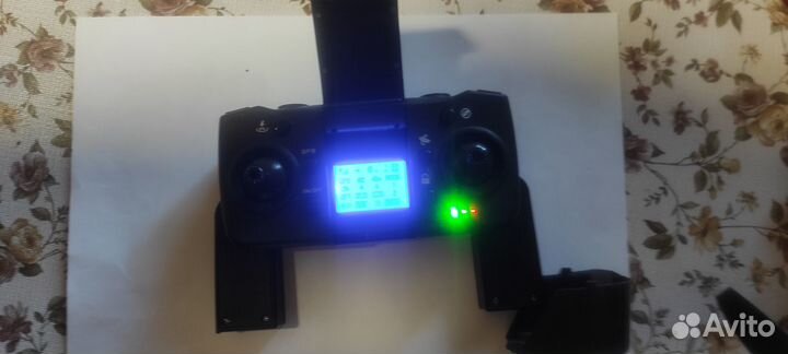 Квадрокоптер с камерой lyzrc L-800pro2