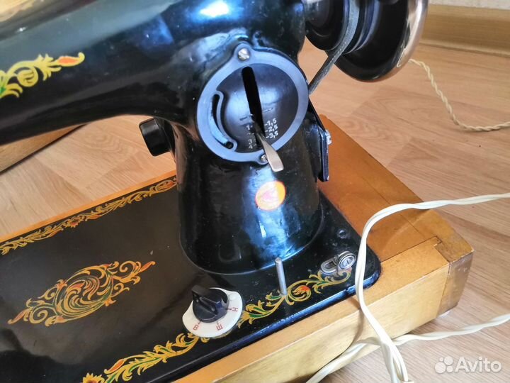 Швейная машина Подольск с электроприводом