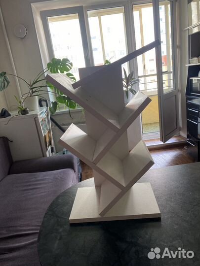 Полка для книг