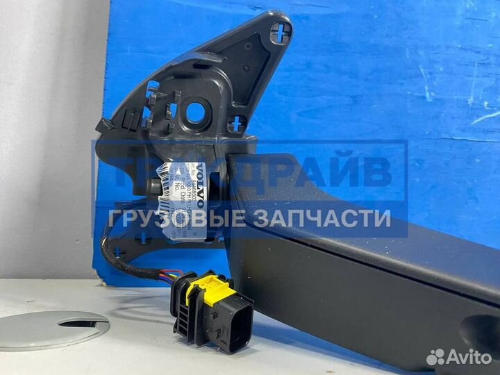 Зеркало Вольво фш4 правое оригинал