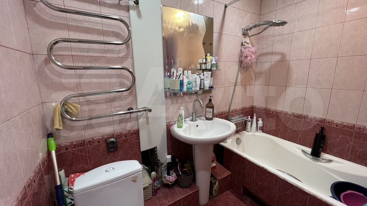 3-к. квартира, 77 м², 2/5 эт.