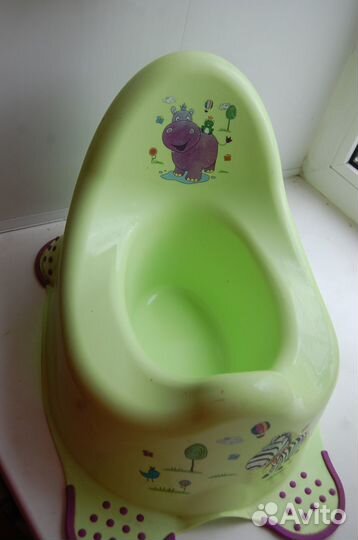 Горшок детский антискользящий