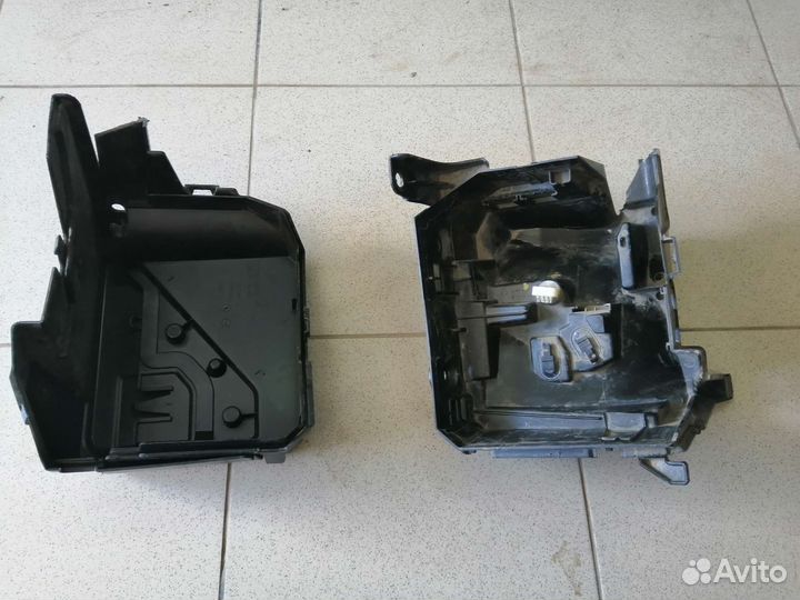 Корпус блока предохранителей Рено Кангу 2