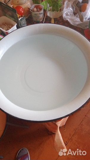 Таз эмалированный