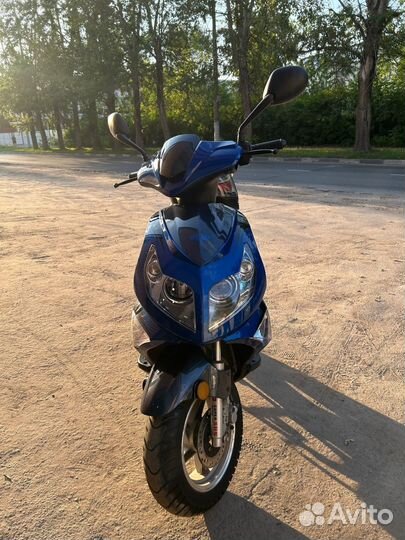 Скутер Boatian Eline 12e