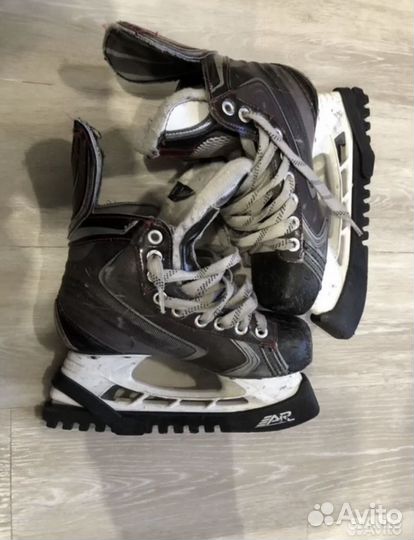 Коньки хоккейные Bauer