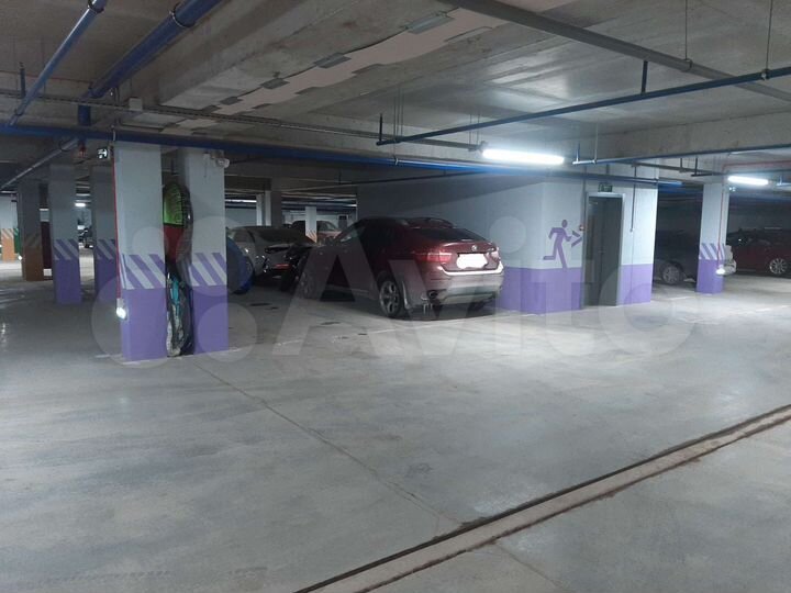 Машиноместо, 14 м²