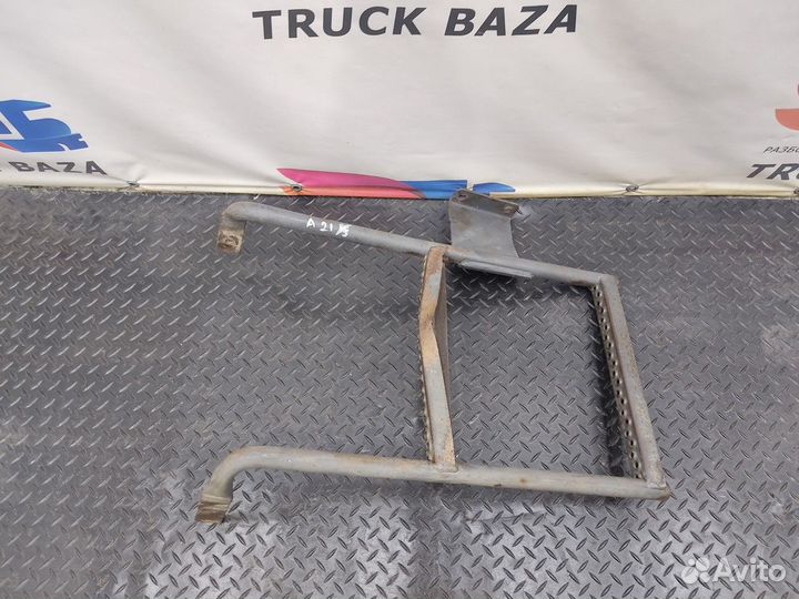 Подножка за кабиной