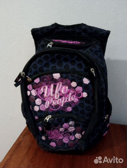 Рюкзак школьный для девочки бу