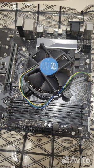 Материнская плата asus B365M-A с процессором i3 91