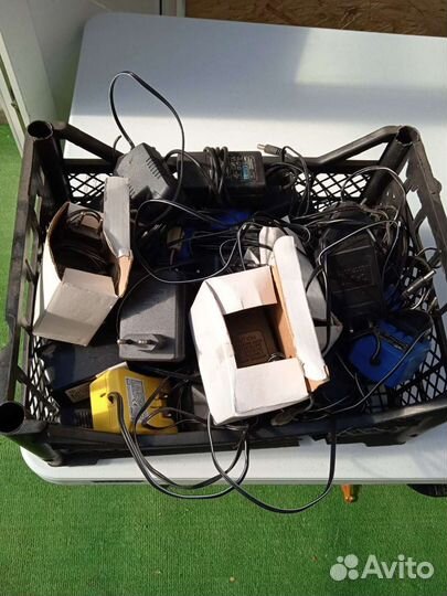 Зарядки для детских электромобилей