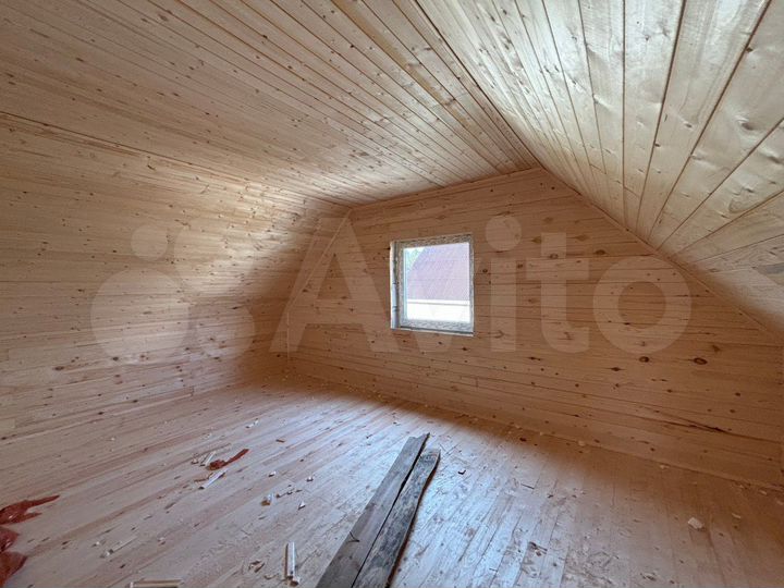 Дом 95 м² на участке 5 сот.