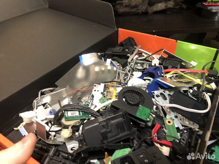 Запчасти на Игровые приставки