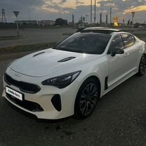 Kia Stinger 2.0 AT, 2018, 84 000 км, с пробегом, цена 3 400 000 руб.