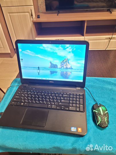 Dell 15 i3/8 gb/500 gb