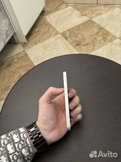 iPhone 12 mini, 64 ГБ